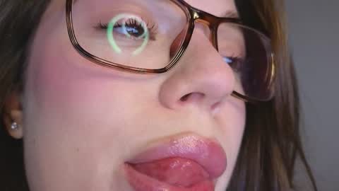 Ariana online show from 11.29.25