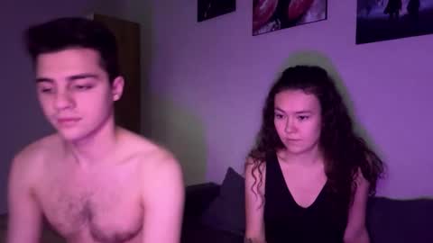 Snapshot of tw1nflame chatting on 10.22.25 Twin Flame online show from 10.22.25