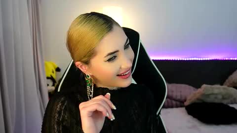 MayCarrey online show from 02.22.26