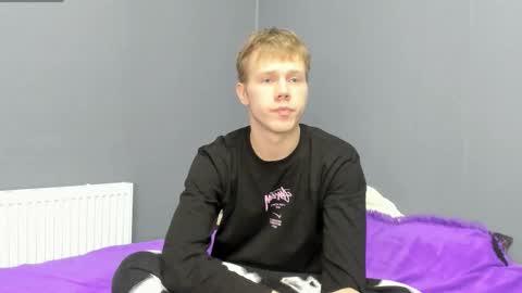 Snapshot of twelveeek chatting on 11.06.25 Angus online show from 11.06.25