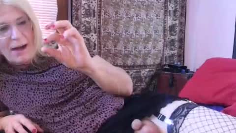 Kitten online show from 12.14.25