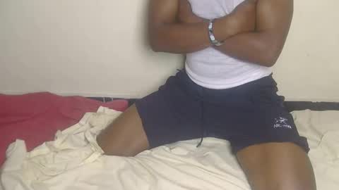 Snapshot of twin_buddies chatting on 10.07.25 king of zion online show from 10.07.25