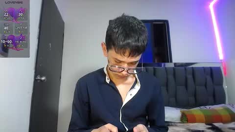 Snapshot of twink_daren chatting on 02.28.25 Mr Daren online show from 02.28.25