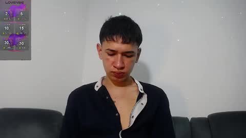 Snapshot of twink_daren chatting on 03.07.25 Mr Daren online show from 03.07.25