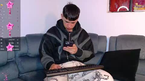 Snapshot of twink_daren chatting on 10.20.25 Mr Daren online show from 10.20.25