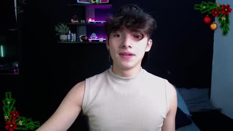 Snapshot of twink_dream__ chatting on 12.31.24 jhony online show from 12.31.24