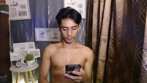 Snapshot of twink_hairyass69 chatting on 01.06.25 Aladin online show from 01.06.25