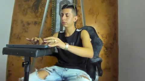 twink_scott19 online show from 09.28.25