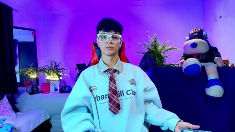 Snapshot of twink_sebas_ chatting on 10.12.25  Bad boy sebastian  online show from 10.12.25