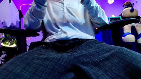 Snapshot of twink_sebas_ chatting on 10.20.25  Bad boy sebastian  online show from 10.20.25