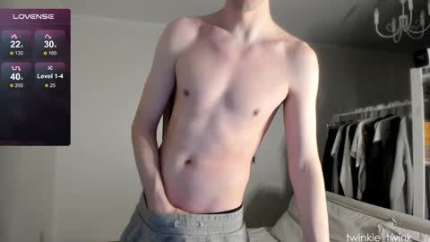 Snapshot of twinkie_twink chatting on 01.18.25 Andy online show from 01.18.25