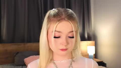 twinklefluff online show from 11.02.25