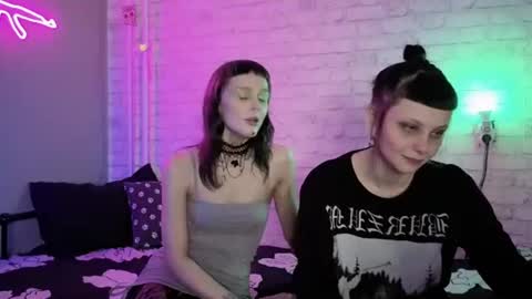 Snapshot of twins_terror chatting on 06.16.26 Sin and Skin online show from 06.16.26