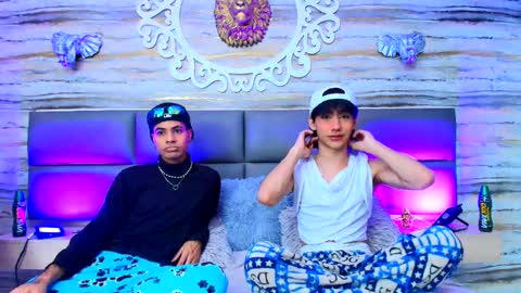 twinslovers_ online show from 09.16.25