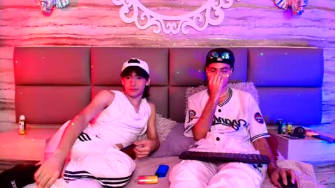 twinslovers_ online show from 09.27.25