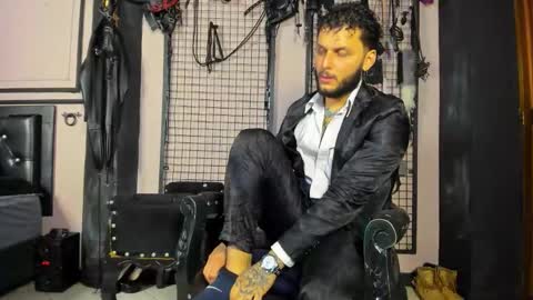 Clio  Tadeo online show from 01.06.26