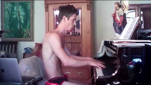 TobeBritta online show from 09.24.25