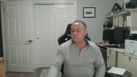 Twopeopleinlove online show from 11.12.25