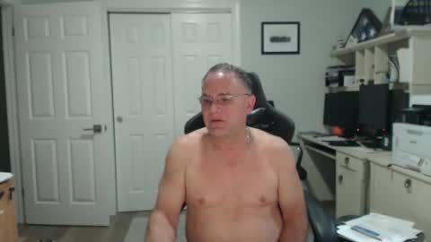 Twopeopleinlove online show from 11.25.25