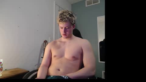 Snapshot of twunkaton chatting on 02.25.26 twunkaton online show from 02.25.26