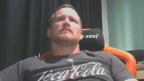 tyfinns69568194 online show from 10.24.25