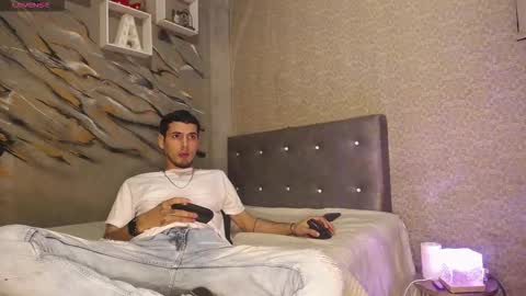 tyl3r_coop3r online show from 02.15.26