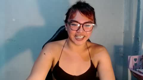 Snapshot of tyla_23 chatting on 02.23.26 Tyla online show from 02.23.26