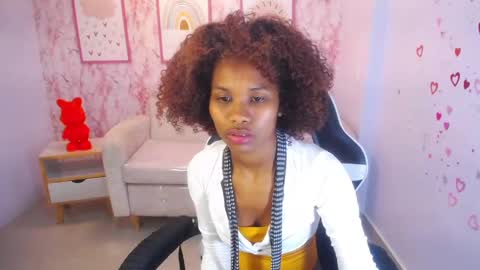 Tyla Suarez online show from 09.09.25