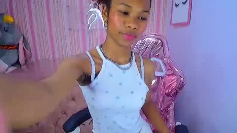 Tyla Suarez online show from 09.13.25