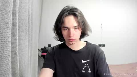 Snapshot of tyler__johnson chatting on 02.07.25 Tyler  johnson online show from 02.07.25