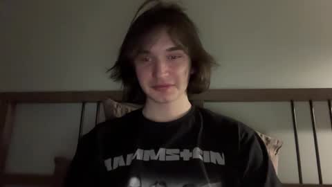 Snapshot of tyler__johnson chatting on 02.20.25 Tyler  johnson online show from 02.20.25