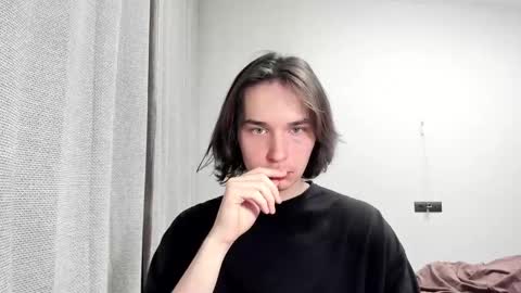 Snapshot of tyler__johnson chatting on 02.25.25 Tyler  johnson online show from 02.25.25
