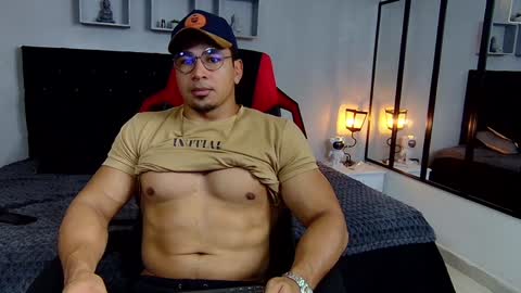 tyler_hank1 online show from 12.22.24