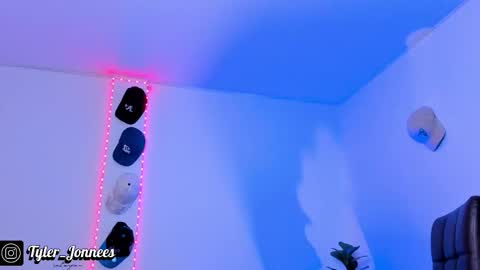 Tyler online show from 11.25.25