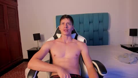 Snapshot of tylercold_x chatting on 09.25.25 Tyler online show from 09.25.25