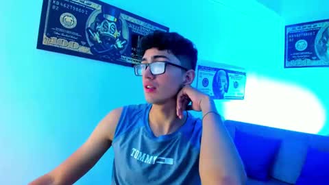   online show from 01.05.25