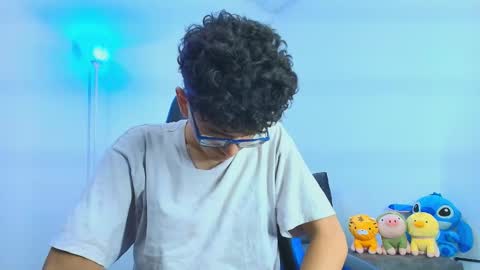   online show from 10.07.25