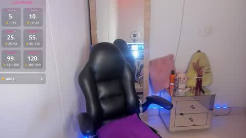 Snapshot of tylor_love chatting on 02.15.26 tylor_love online show from 02.15.26