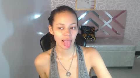 TYNA  online show from 09.08.25