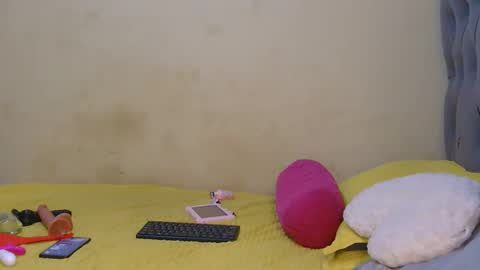 tynniee online show from 02.09.26