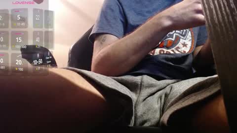 Snapshot of tyofficial chatting on 10.25.25 Ty online show from 10.25.25