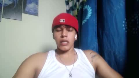 Snapshot of tyron_stone chatting on 12.18.25 tyron_stone online show from 12.18.25