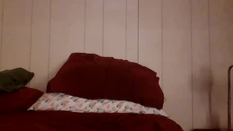 Snapshot of u_caught_us chatting on 01.05.25 u_caught_us online show from 01.05.25