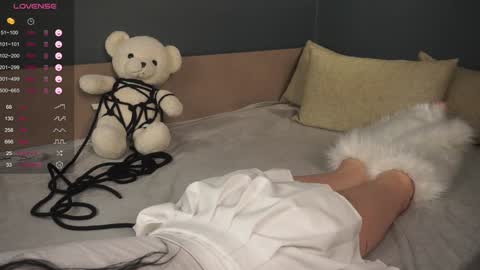 Snapshot of udelaborom chatting on 02.02.25 Lili online show from 02.02.25