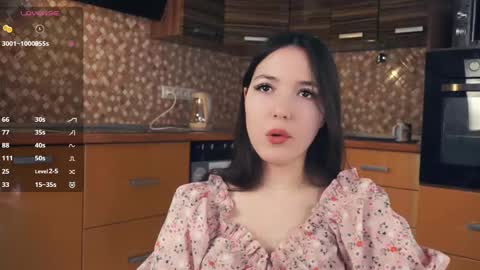 Snapshot of udelaborom chatting on 02.14.25 Lili online show from 02.14.25