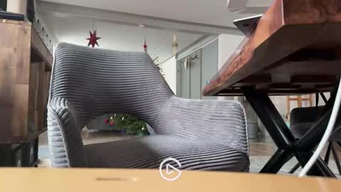 ueberdruck01 online show from 12.15.25