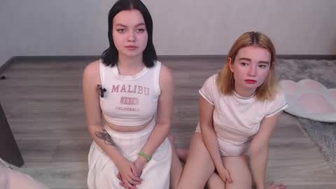 Snapshot of uki_meow246 chatting on 10.24.25 Uki online show from 10.24.25