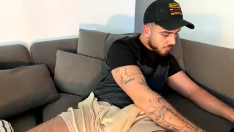 Snapshot of ulisesroca chatting on 07.19.26 ulisesroca online show from 07.19.26