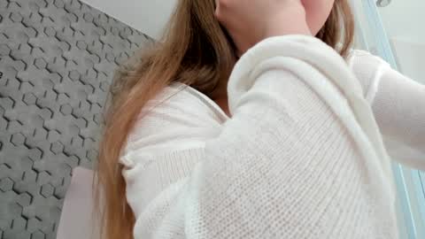 Melena online show from 04.10.26