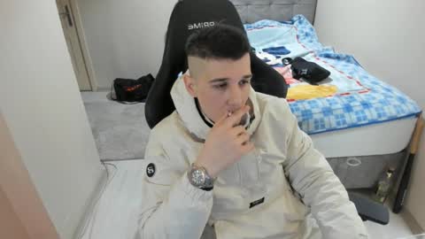 Snapshot of ulxer chatting on 12.19.24 hi im mike tyson - online show from 12.19.24